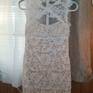 Elegant White Lace Dress